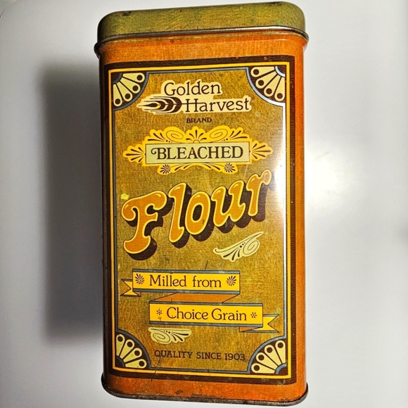 Vintage Golden Harvest Bleached Flour Tin Canister with Lid - Picture 9 of 16